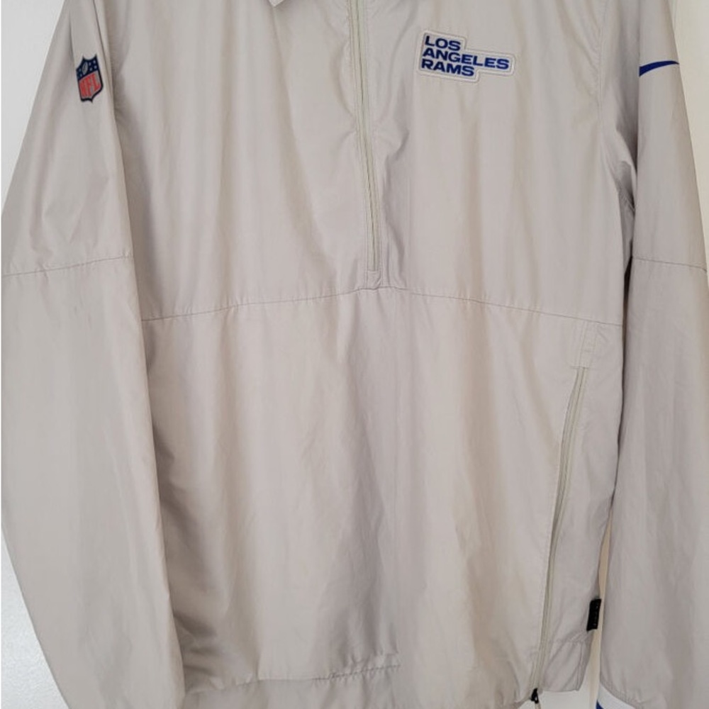 LA Rams Windbreaker - Picture 4 of 5